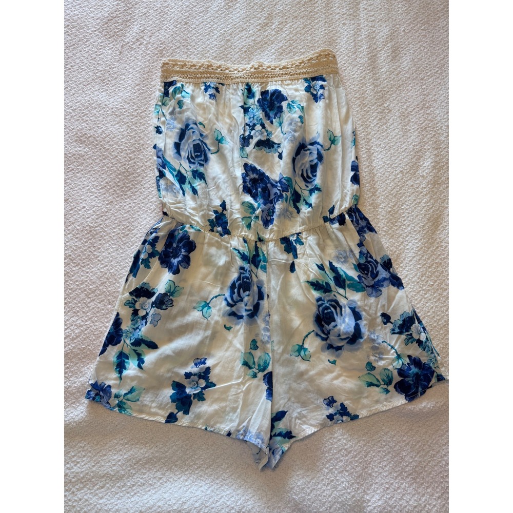 Rue21 Blue Floral Strapless Romper Crochet Trim White Rose Print Medium